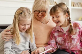 medium shot grandma girls 6916269850b7d